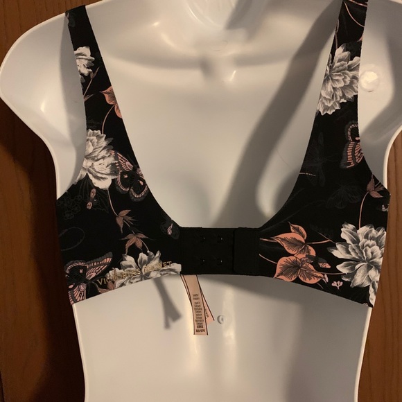 🔥 BNWOT! Victoria Secrets bralette 🔥 - Picture 2 of 3